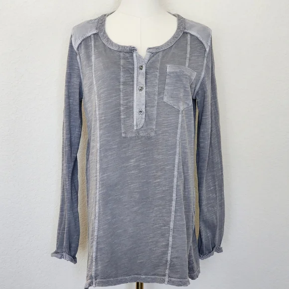 Natural reflections long-sleeved top. Size medium. Grey. - Picture 5 of 9